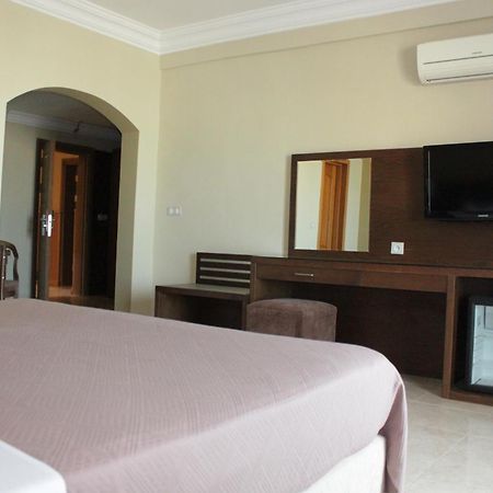 Hotel Mauricenter นูแอกชอต ภายนอก รูปภาพ