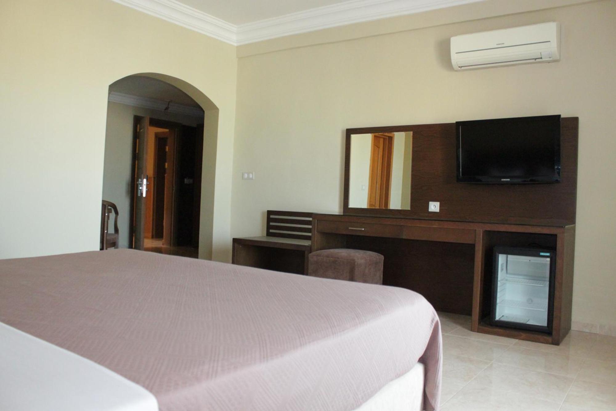 Hotel Mauricenter นูแอกชอต ภายนอก รูปภาพ